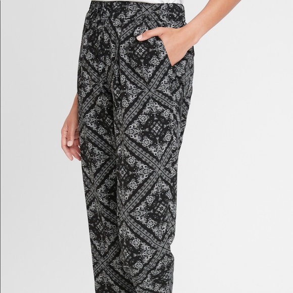 💥NWT Banana Republic Pull on straight pant - Picture 2 of 6